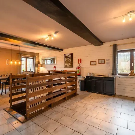 בקתה Modern Chalet With Sauna Near Forest In Ardennes טרואה פונטס