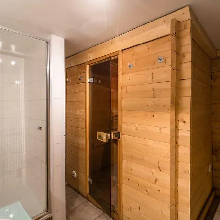 בקתה Modern Chalet With Sauna Near Forest In Ardennes טרואה פונטס